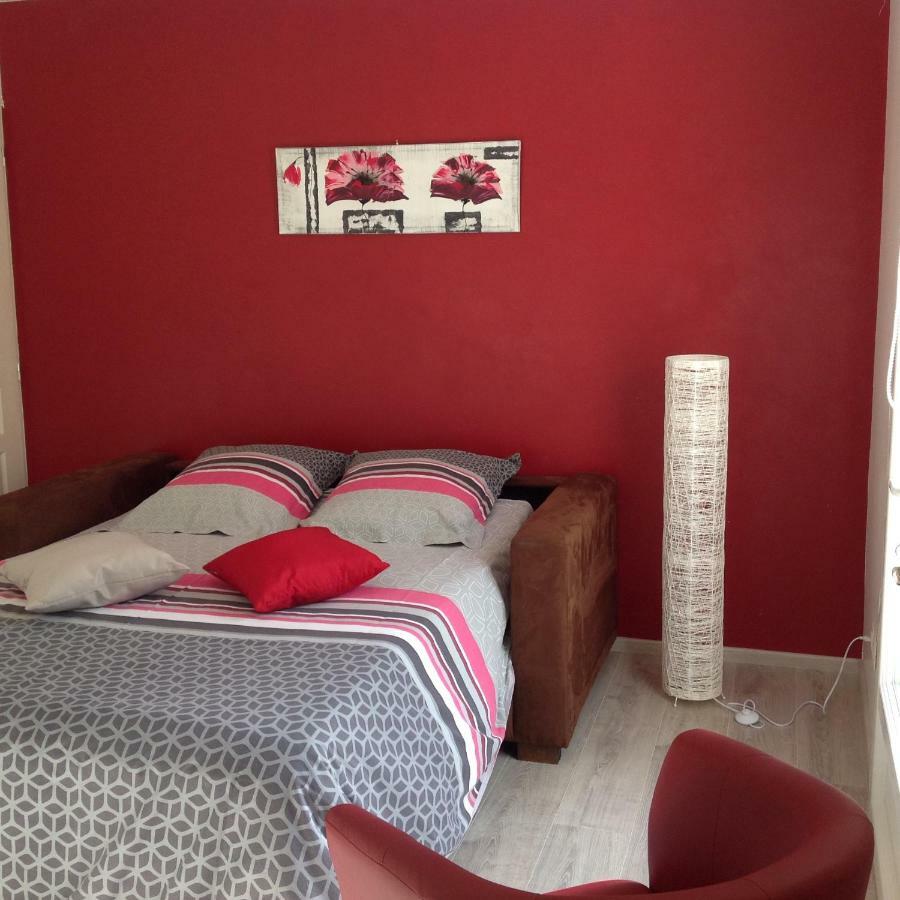 Au Mas Des Graviers Panzió Salavas Kültér fotó